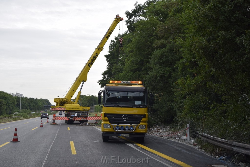 Schwerer VU A 3 Rich Oberhausen Hoehe AK Leverkusen P442.JPG - Miklos Laubert